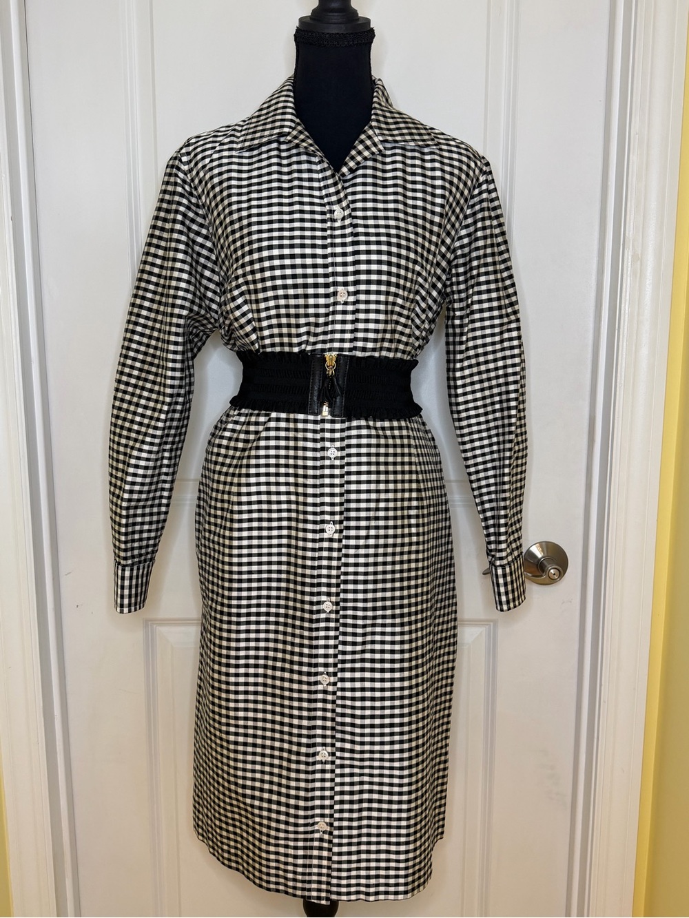 Vintage J McGlaughin Black & White Gingham Silk Button-Front Shirt Dress, size 6